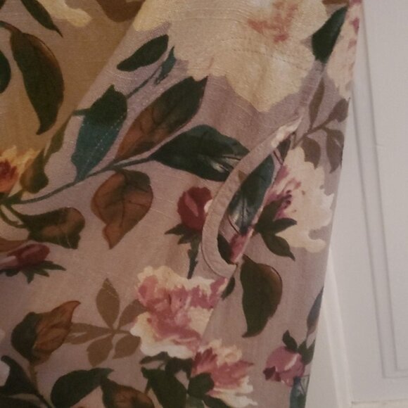 Floral Mini Dress - Picture 4 of 8